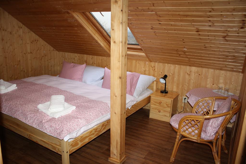 Penzion Pod Rozhlednou Janov Exterior foto